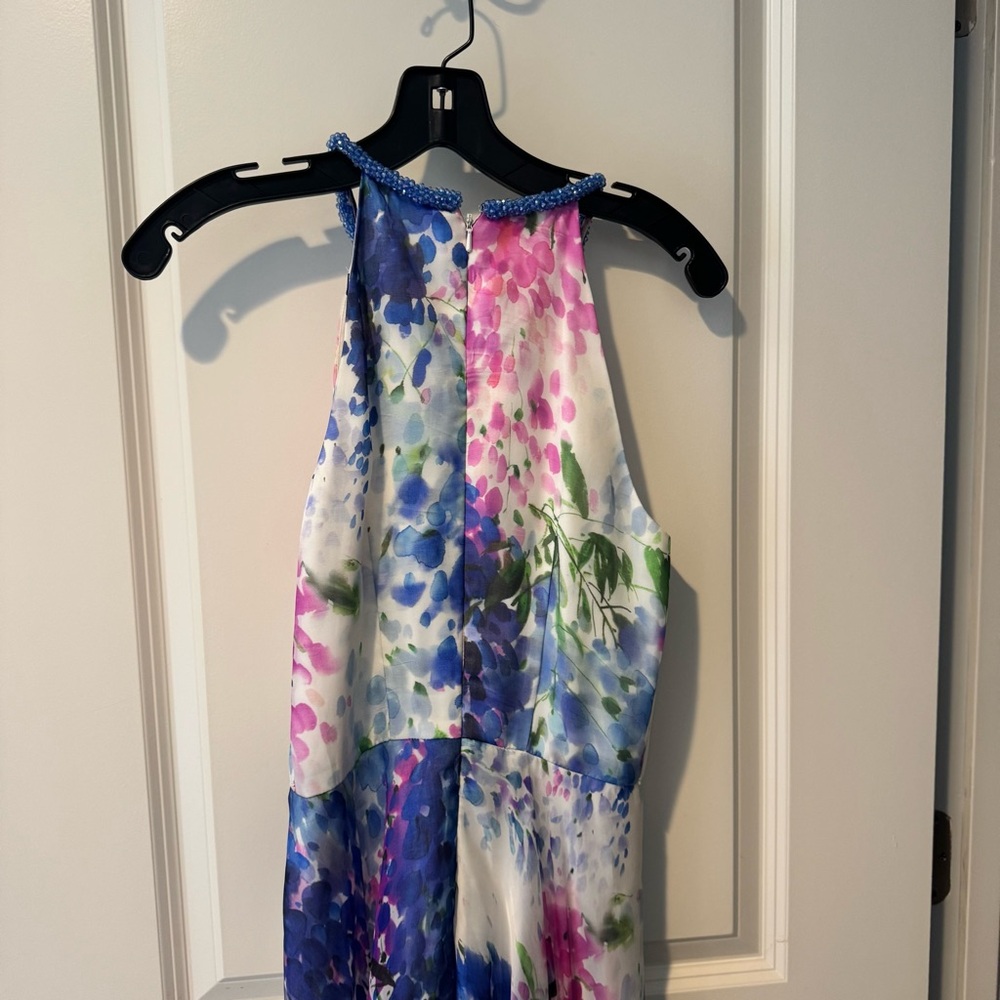 Carmen Marc Valvo Abstract Pink and Blue Floral Maxi Silk Dress | 6 - Picture 10 of 10